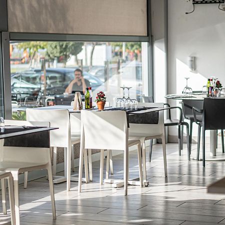 Aparthotel Solifemar Castelldefels Eksteriør bilde