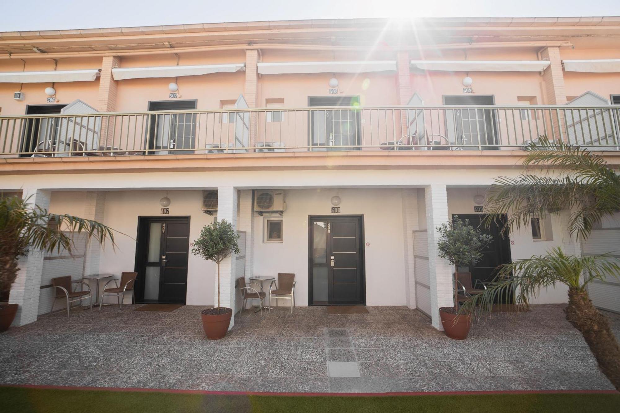 Aparthotel Solifemar Castelldefels Eksteriør bilde
