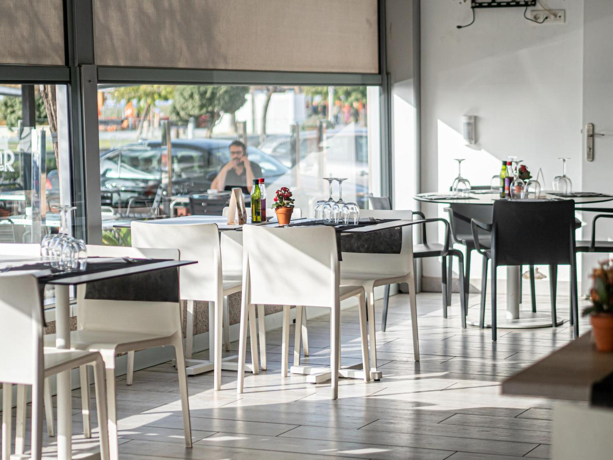Aparthotel Solifemar Castelldefels Eksteriør bilde