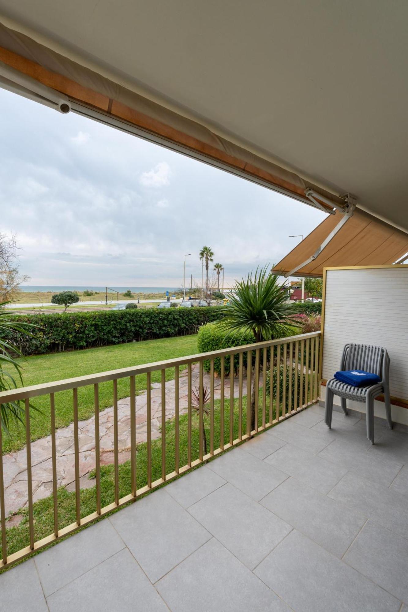 Aparthotel Solifemar Castelldefels Eksteriør bilde