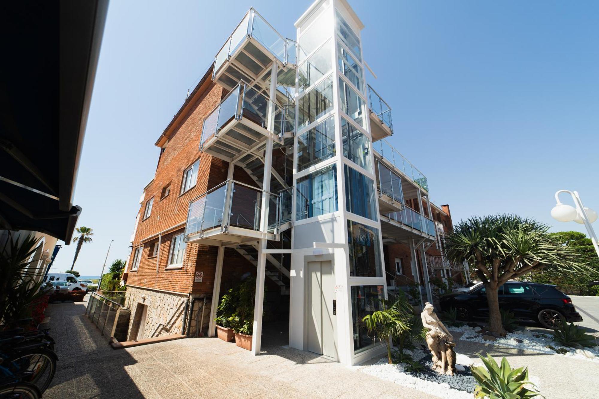 Aparthotel Solifemar Castelldefels Eksteriør bilde