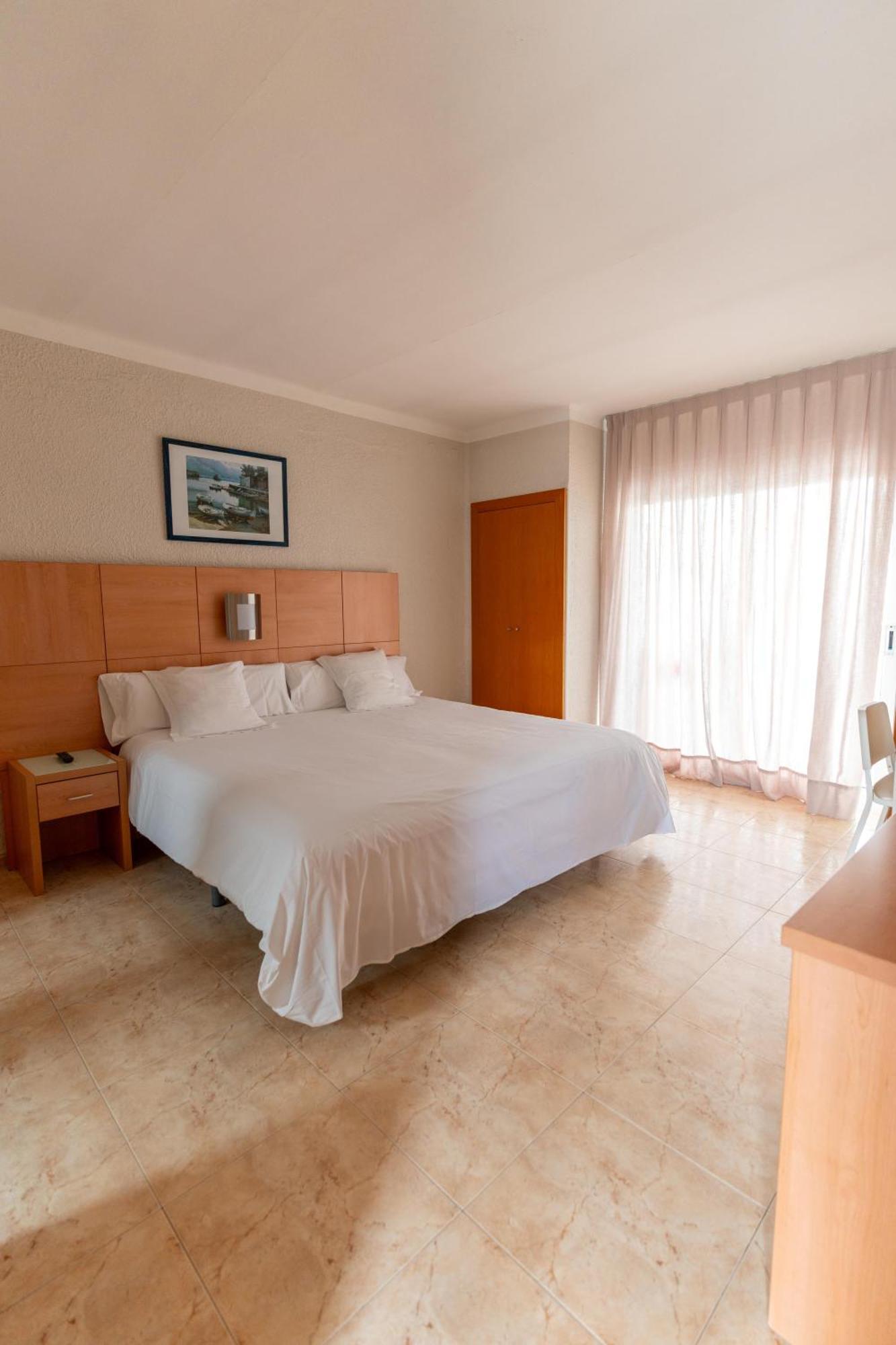 Aparthotel Solifemar Castelldefels Eksteriør bilde